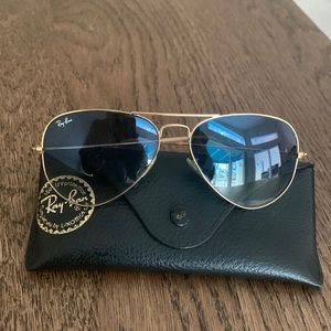 Ray-Ban Sunglasses 🕶